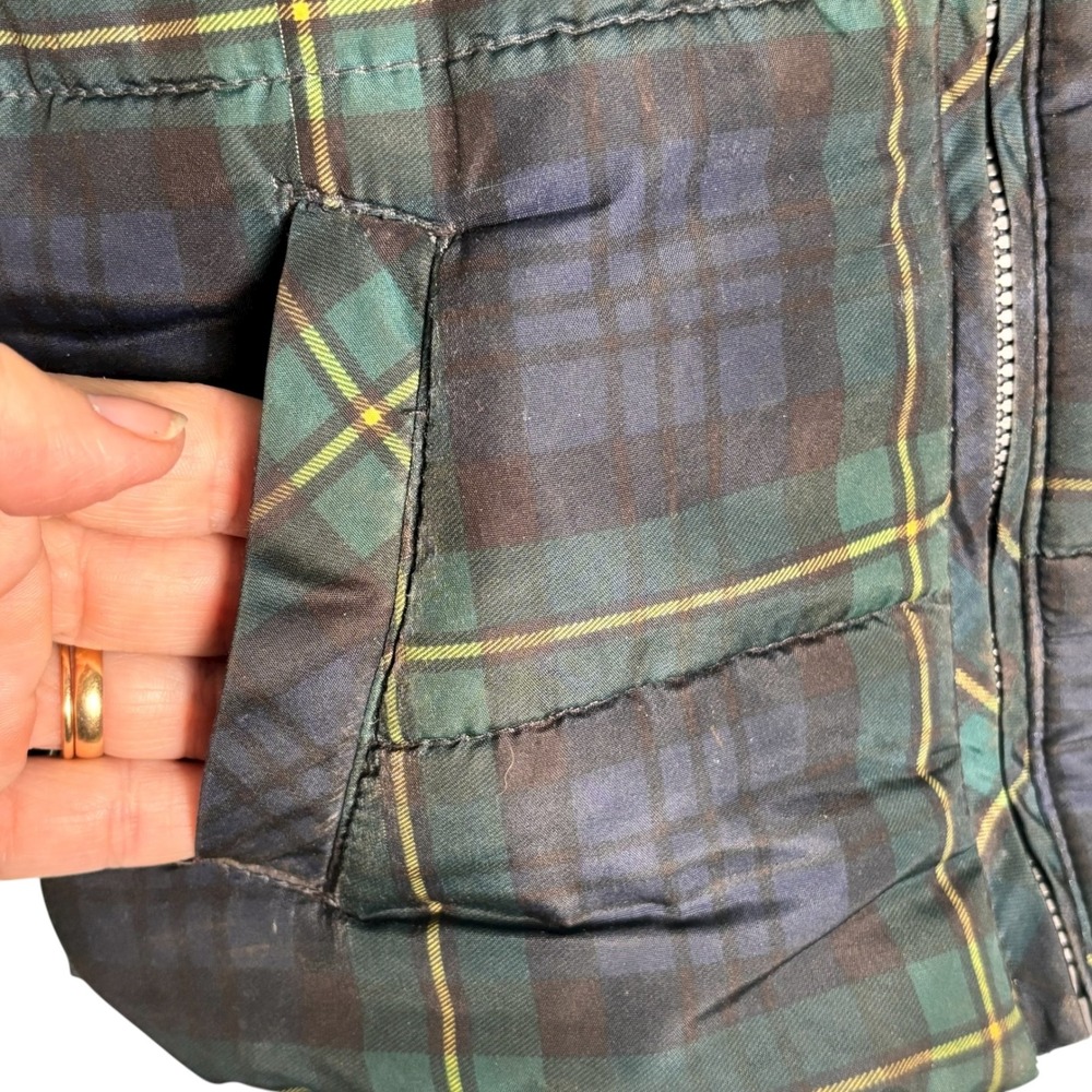Kids‎ Tommy Hilfiger Plaid Puffer Vest Red Lined Size 3T - Picture 3 of 10